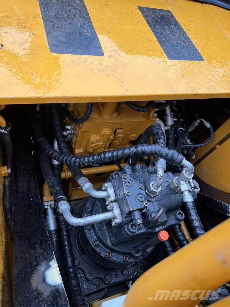 Sany SY 235 C Гусеничні екскаватори