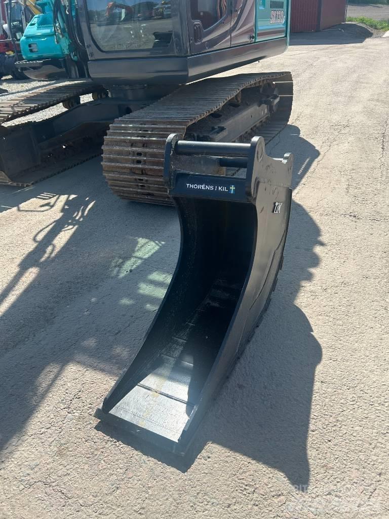 Kobelco SK130LC-11 Гусеничні екскаватори