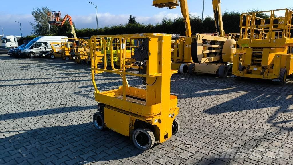 JLG 1230 ES Вертикальні щоглові підйомники