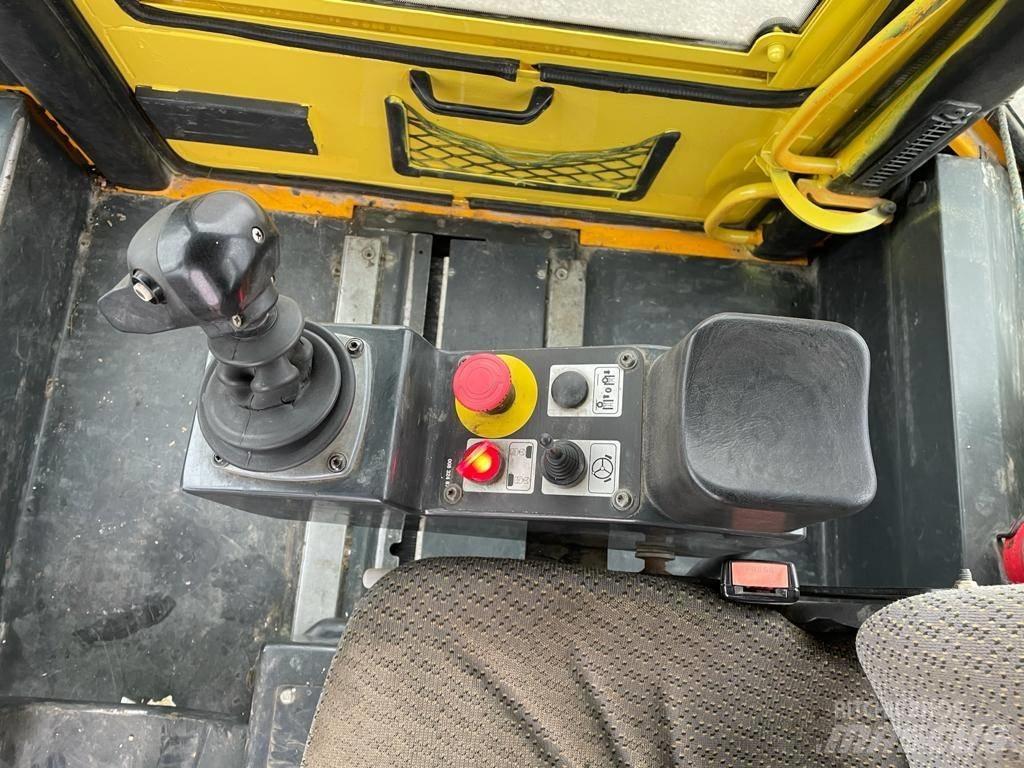 Bomag BW 170 AD Котки тротуарні