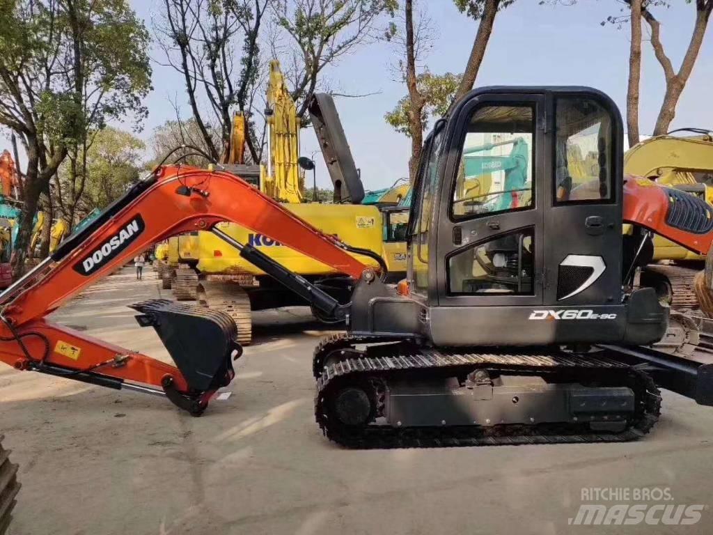 Doosan DX 60-9C Гусеничні екскаватори