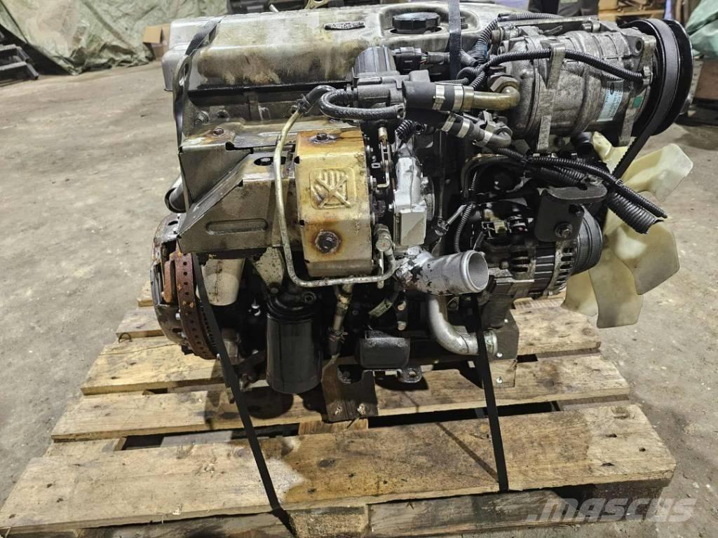 Mitsubishi 4M42-3AT2 Двигуни