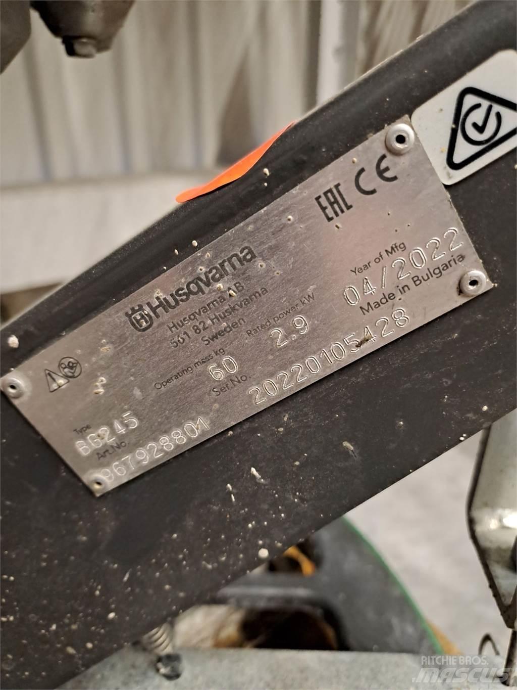 Husqvarna BG245 Віброплити та вібротрамбовки