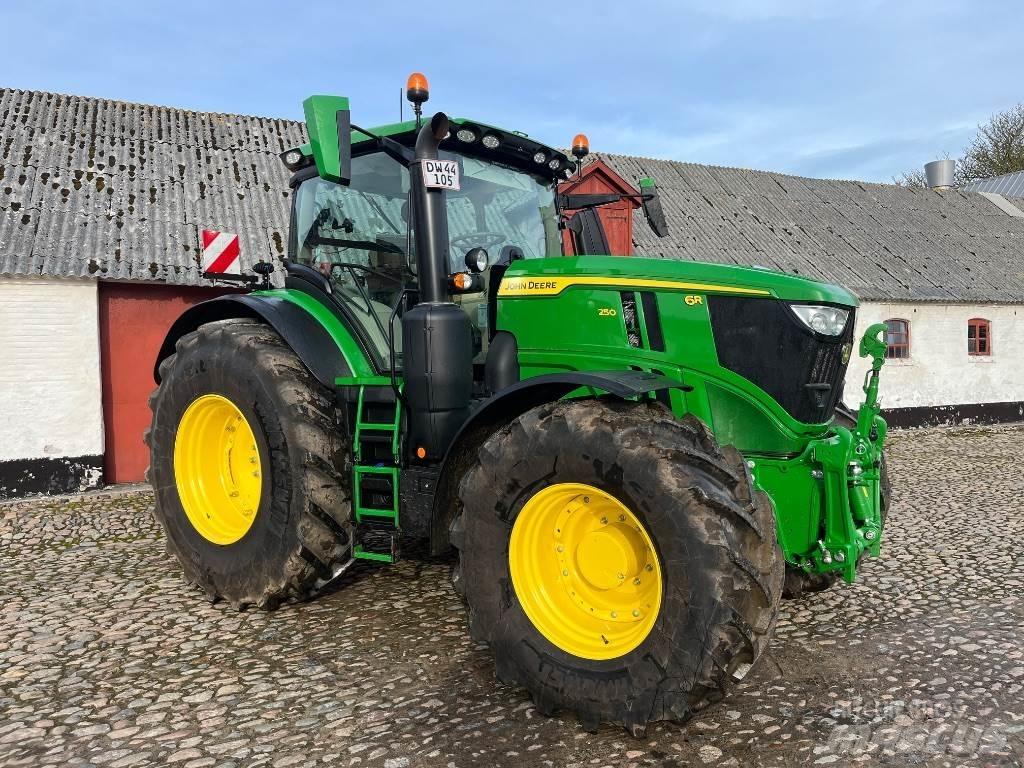 John Deere 6R 250 Трактори