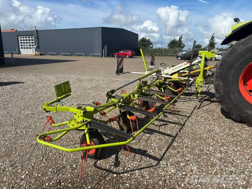CLAAS Volto 900 Граблі і сінозворушувачі