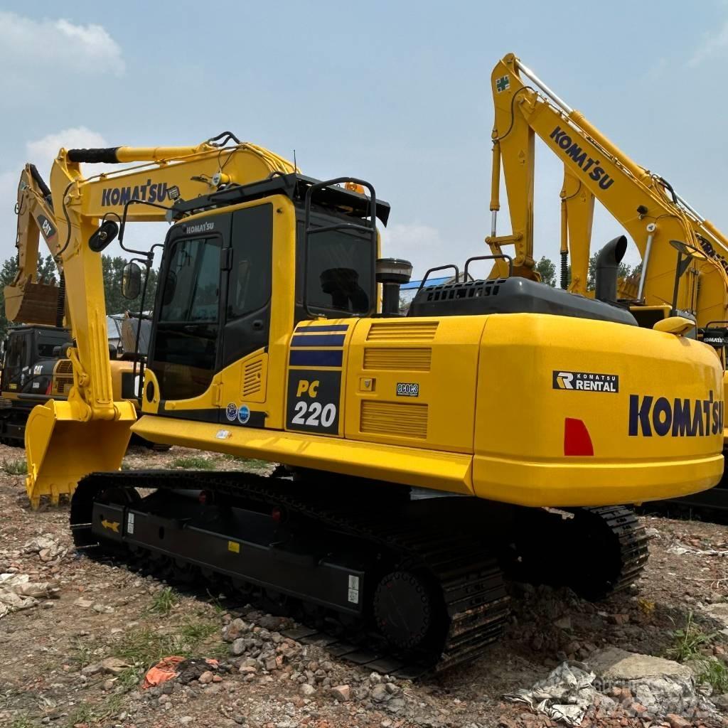 Komatsu 220-8 Гусеничні екскаватори