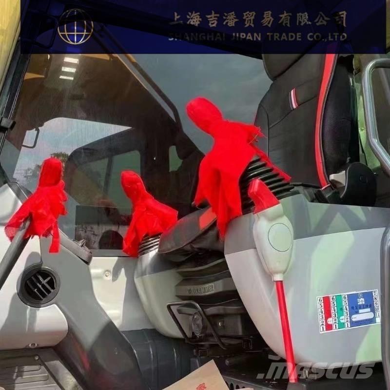 Komatsu PC 220 Гусеничні екскаватори