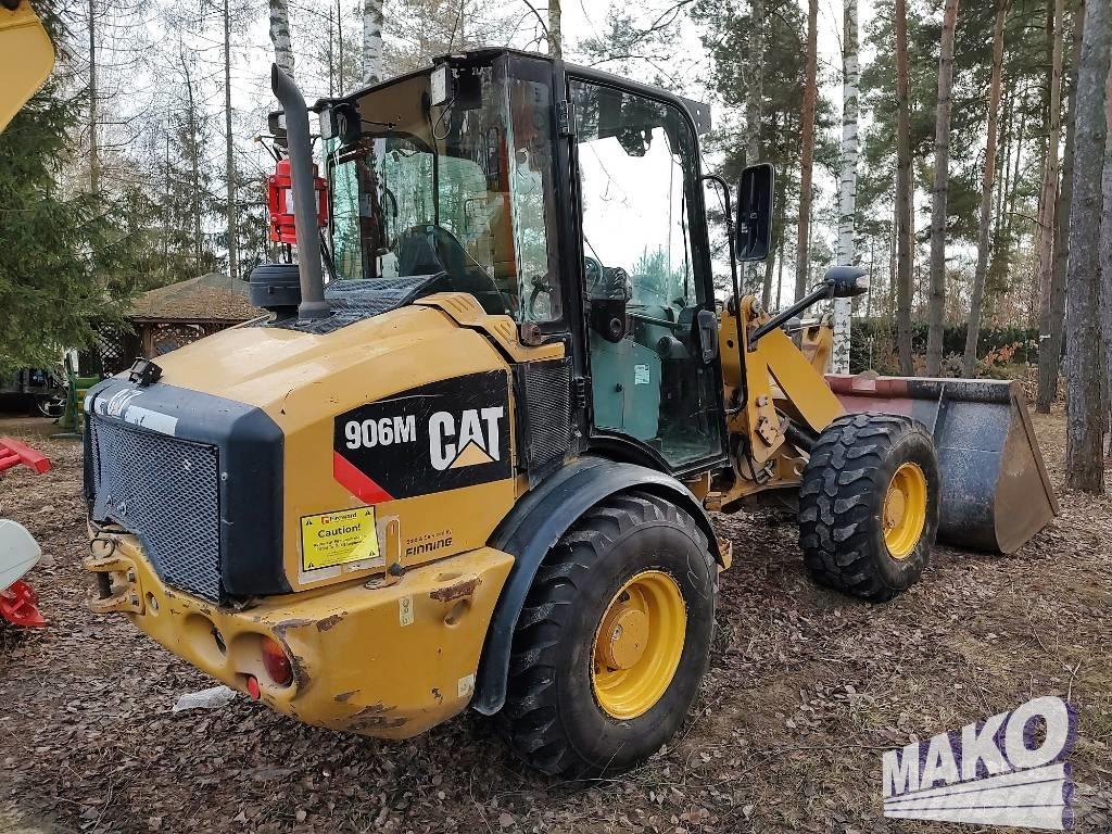 CAT 906 Фронтальні навантажувачі
