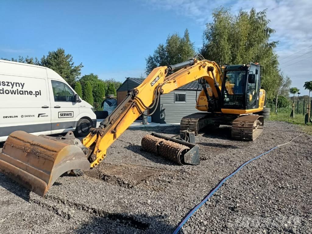 JCB JS 130 Гусеничні екскаватори