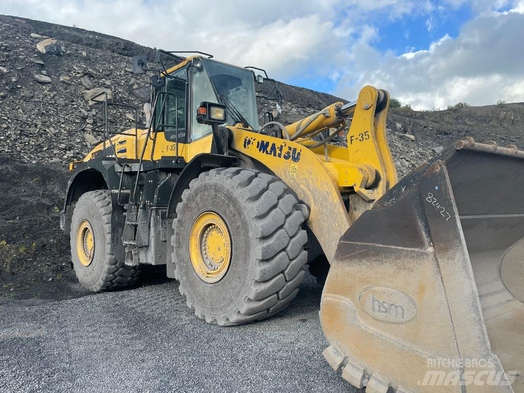 Komatsu WA500 Фронтальні навантажувачі