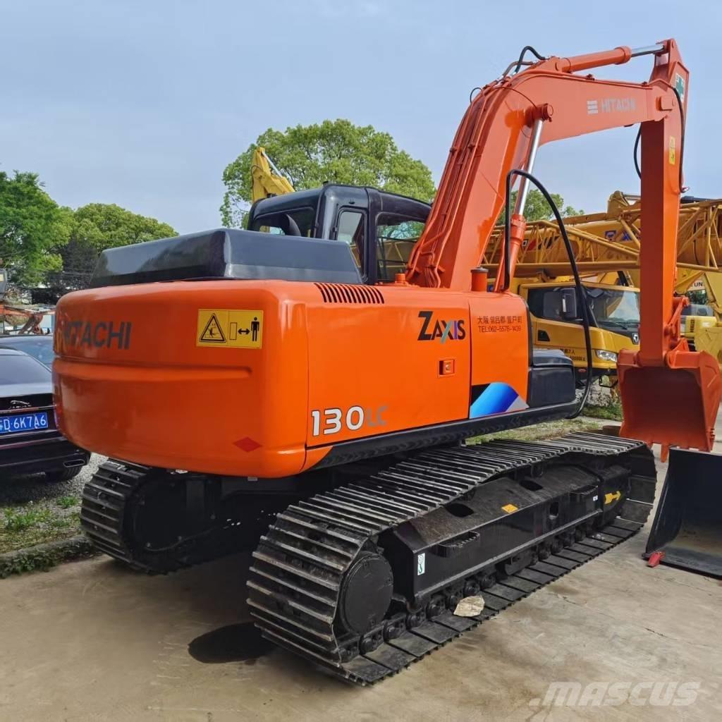Hitachi ZX 130 Гусеничні екскаватори