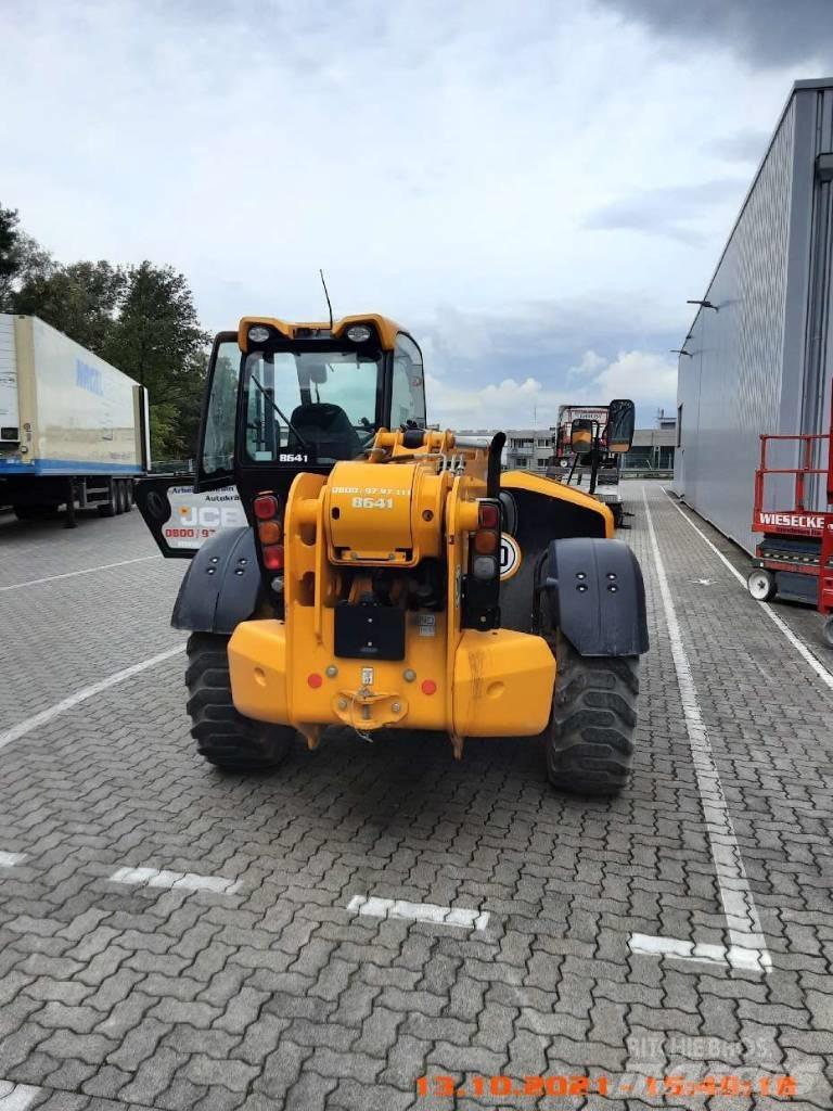 JCB 540-140 Телескопічні навантажувачі
