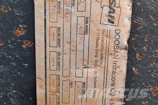 Develon Hitch Міні-екскаватори < 7т