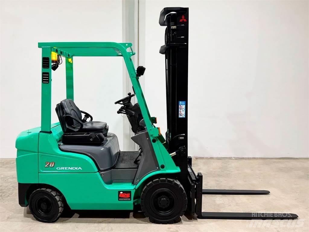 Mitsubishi FD20NT Дизельні навантажувачі