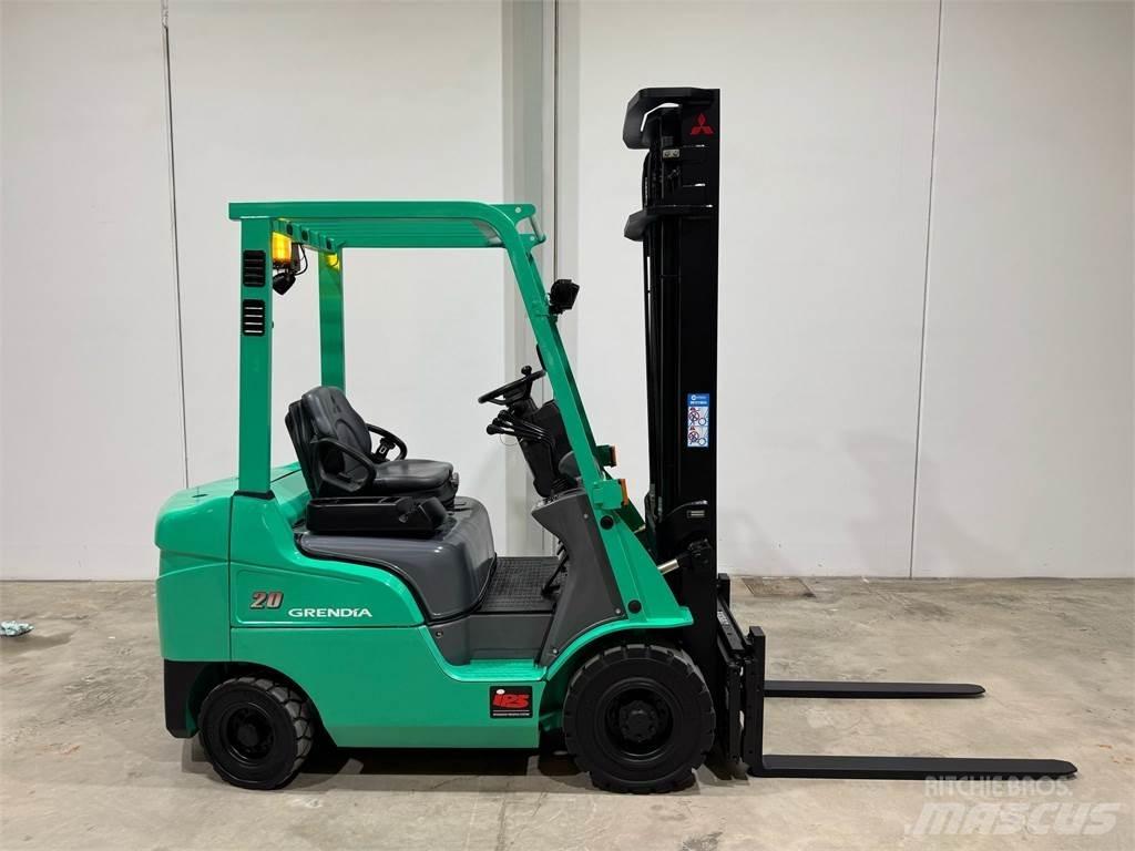 Mitsubishi FD20NT Дизельні навантажувачі