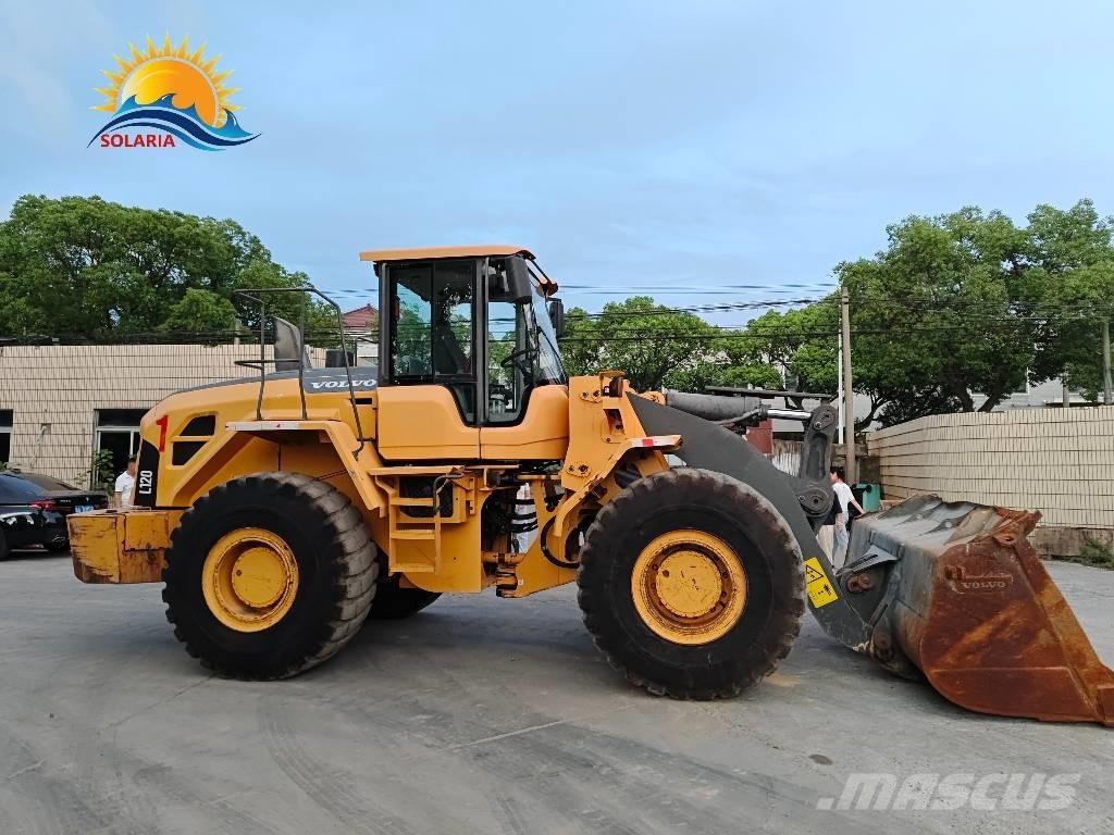 Volvo L 120 Фронтальні навантажувачі