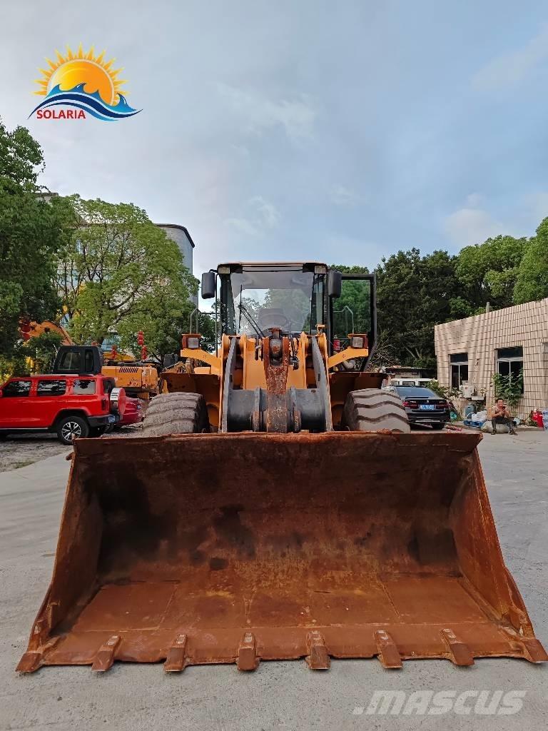 Volvo L 120 Фронтальні навантажувачі
