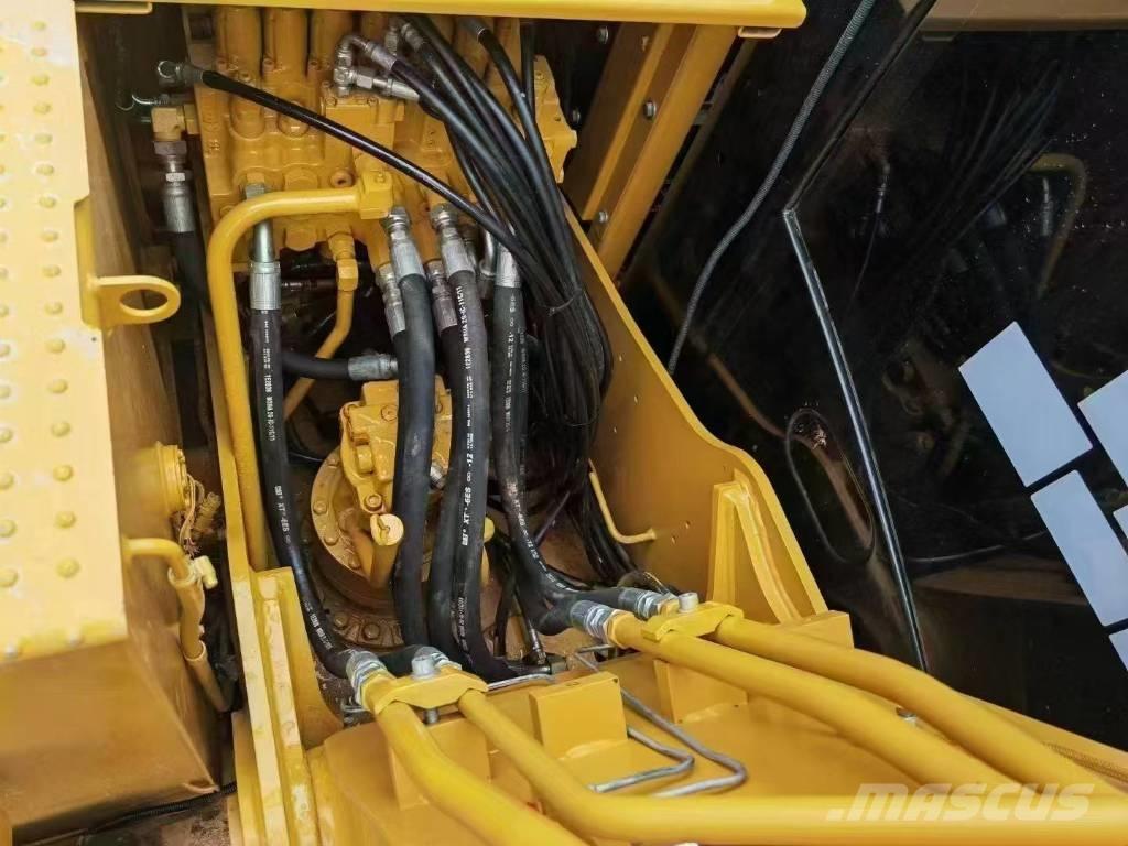 CAT 313GC Гусеничні екскаватори