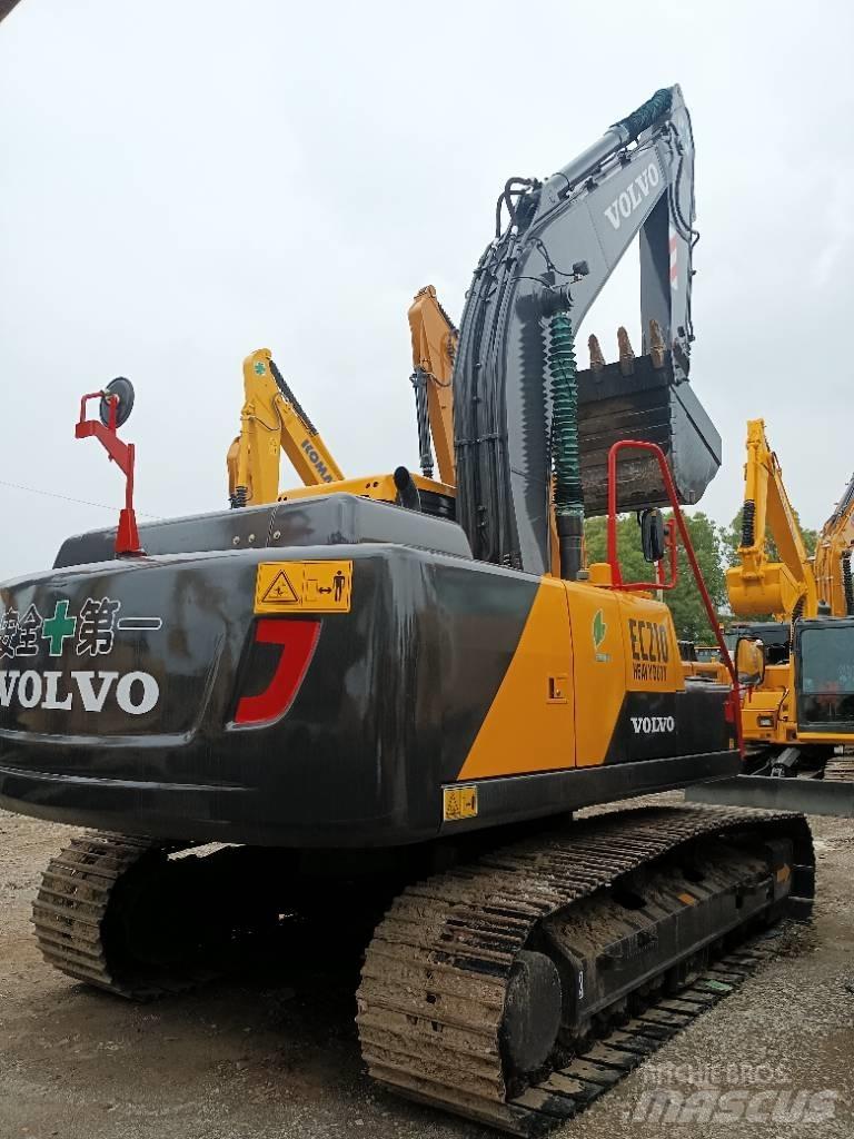 Volvo EC 210 Гусеничні екскаватори