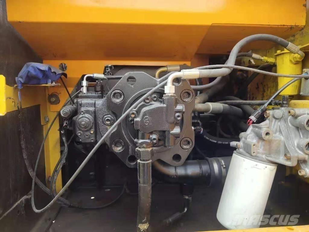 Sany SY 215 C-9 Гусеничні екскаватори