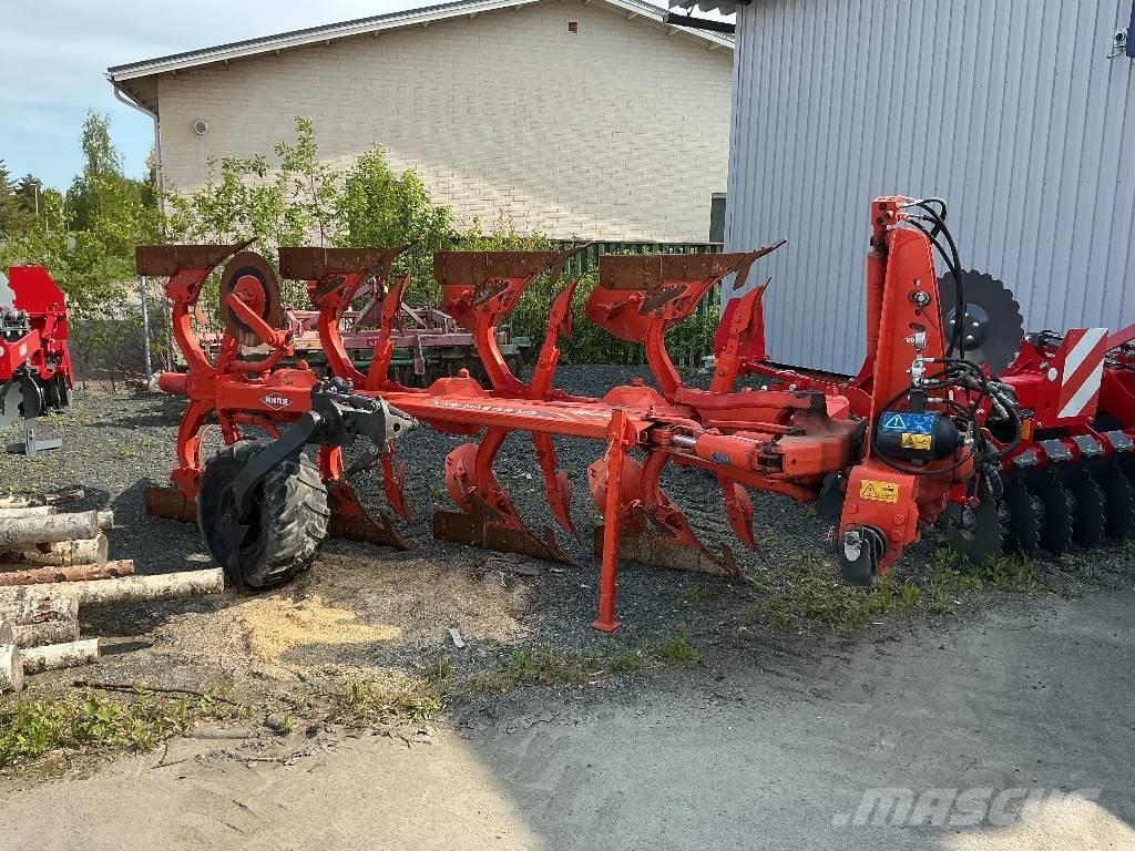 Kuhn Vari-Master 123 Реверсивні плуги