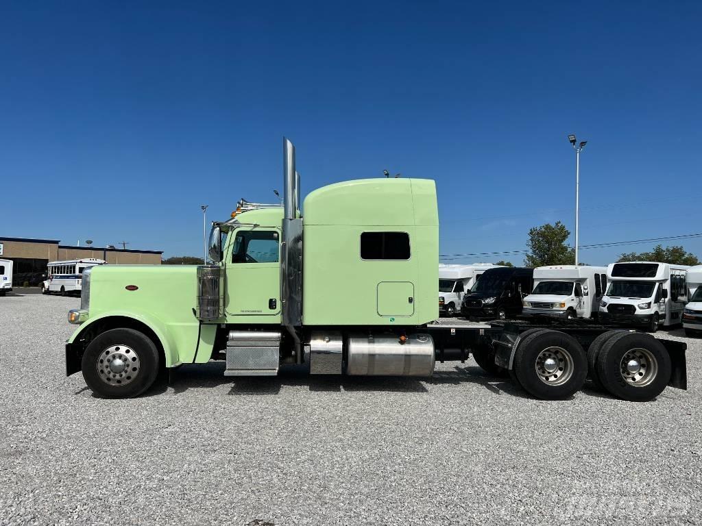 Peterbilt 389 Тягачі