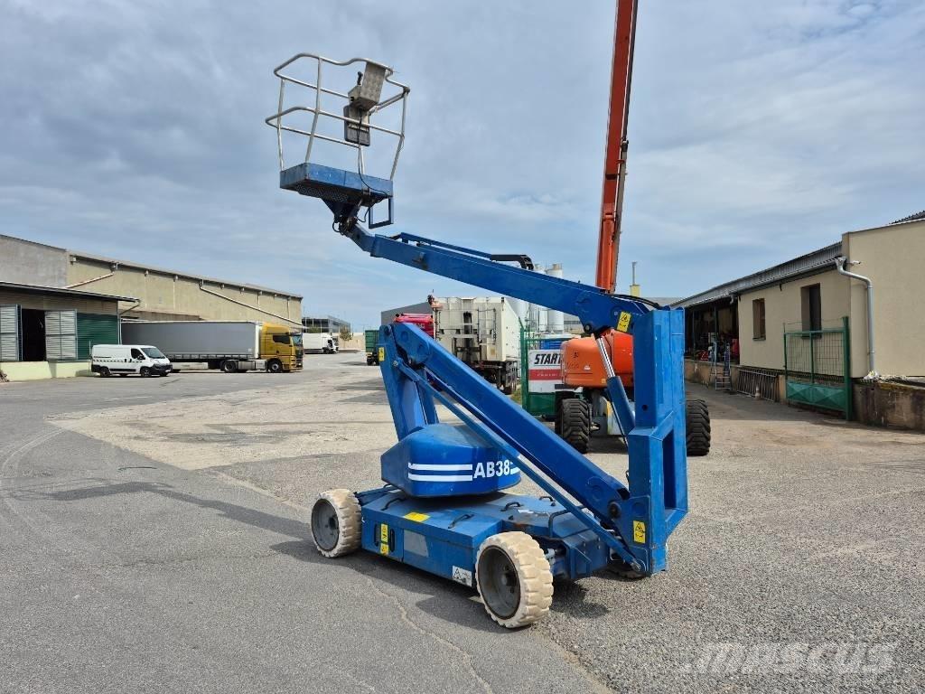 UpRight AB38 Колінчаті підйомники