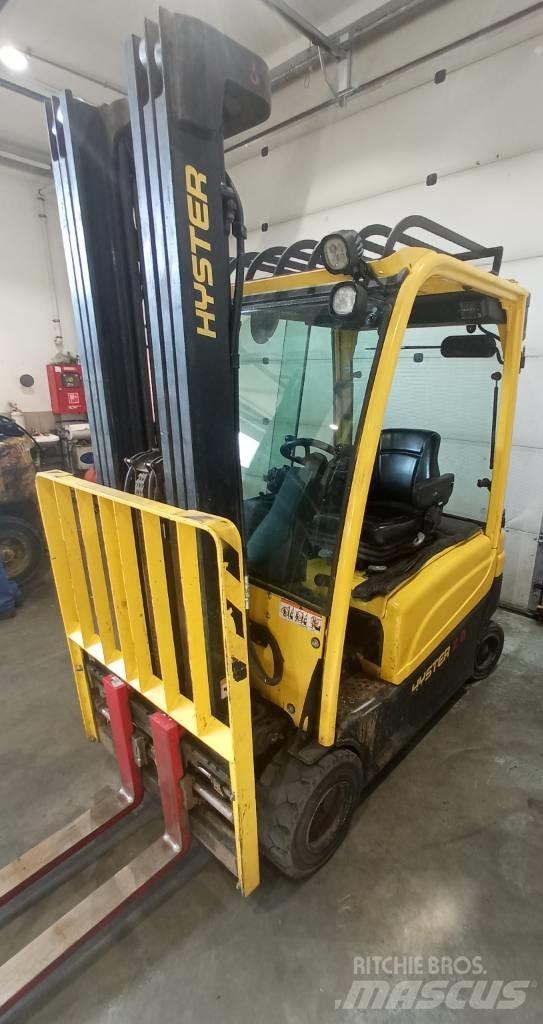 Hyster J 2.0 XN LWB Електронавантажувачі