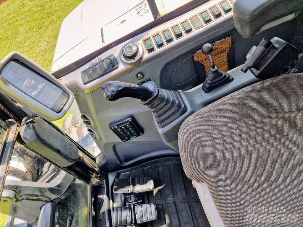 Bobcat E 80 Середні екскаватори 7т. - 12т.