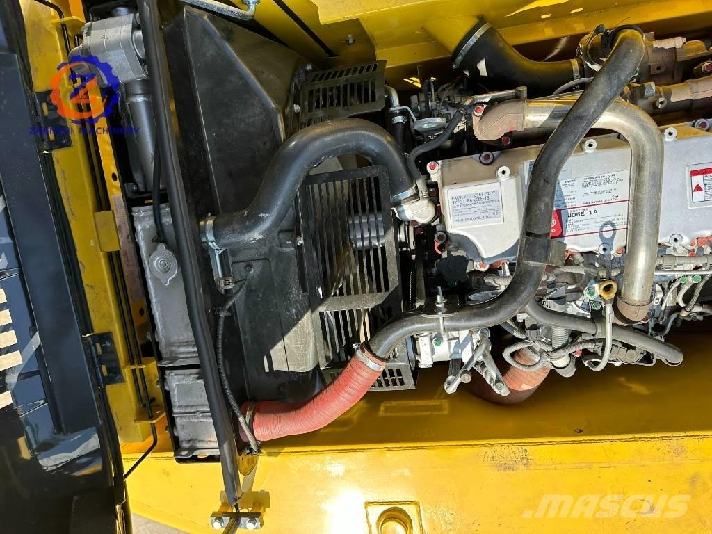Kobelco SK 200 Гусеничні екскаватори