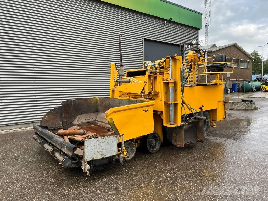 Demag SF 120 P Асфальтовкладачі