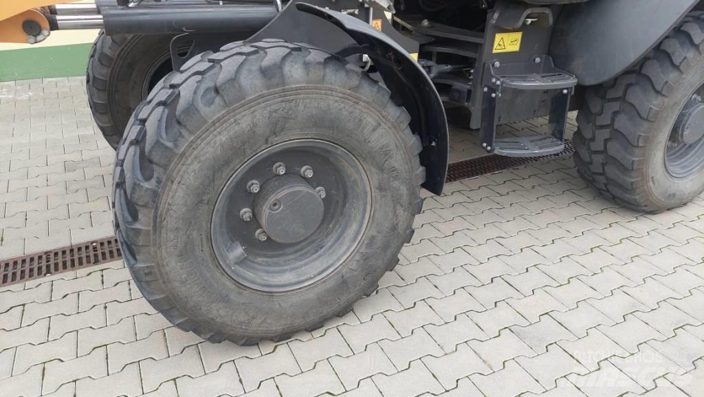 CASE 321 F Фронтальні навантажувачі