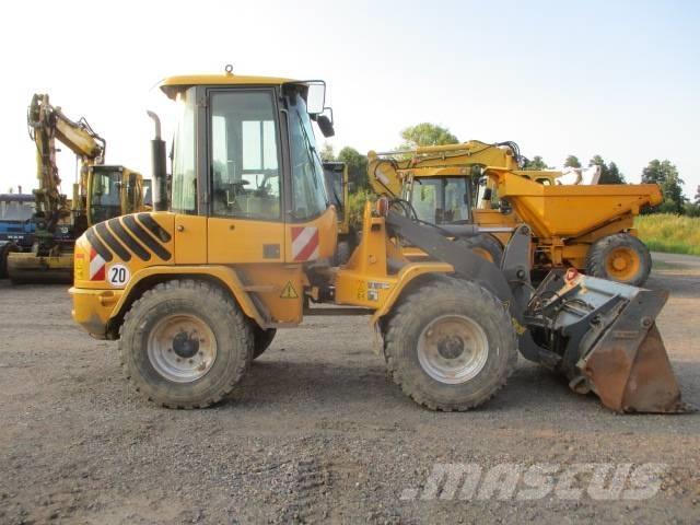 Volvo L 30 B Фронтальні навантажувачі