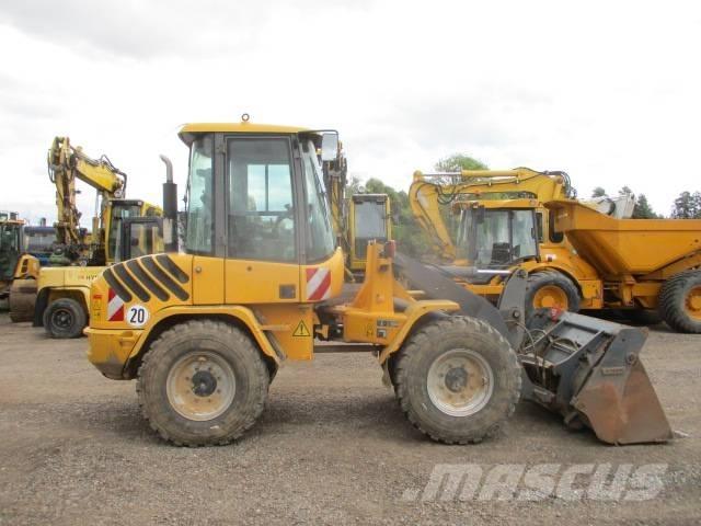 Volvo L 30 B Фронтальні навантажувачі