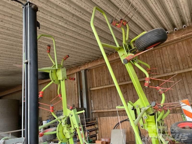 CLAAS Volto 670 Граблі і сінозворушувачі