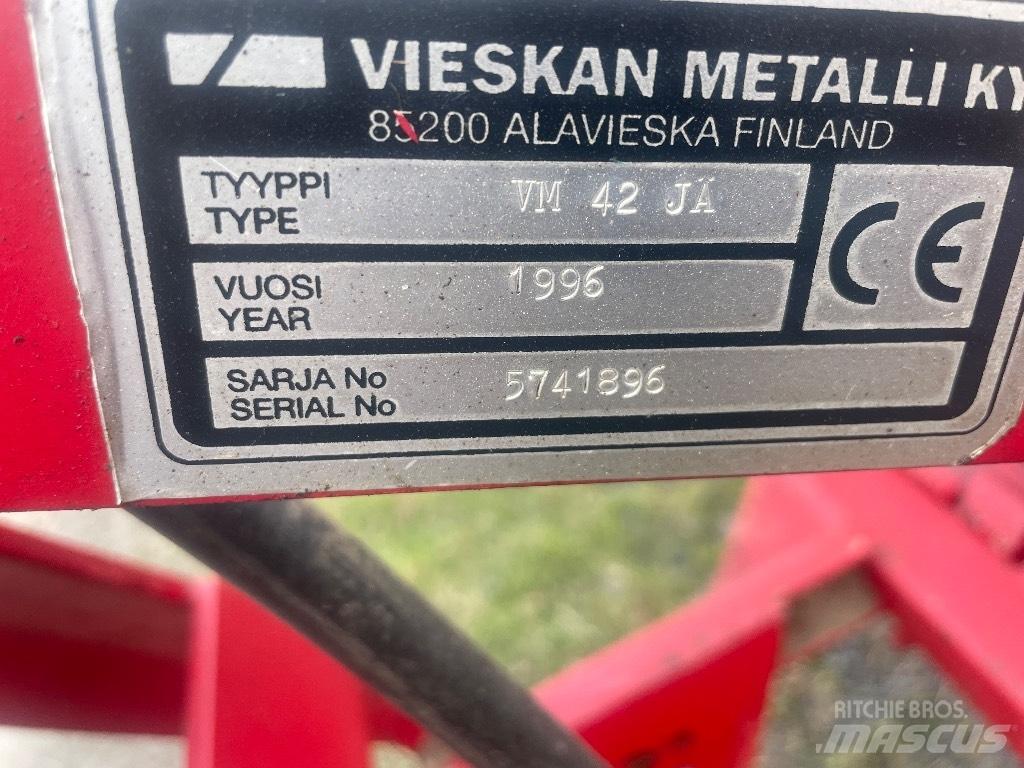 VM Patu VM 42 JÄ Борони