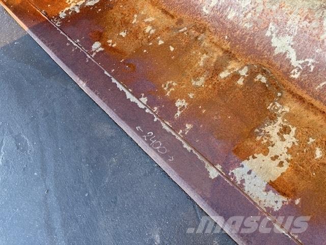 Manitou USED BUCKET Ковші