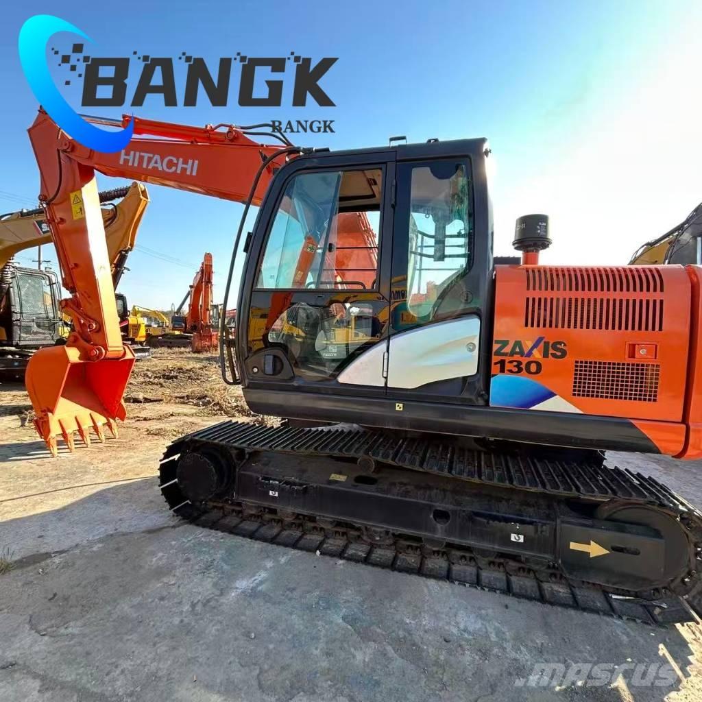 Hitachi ZX 130 Гусеничні екскаватори