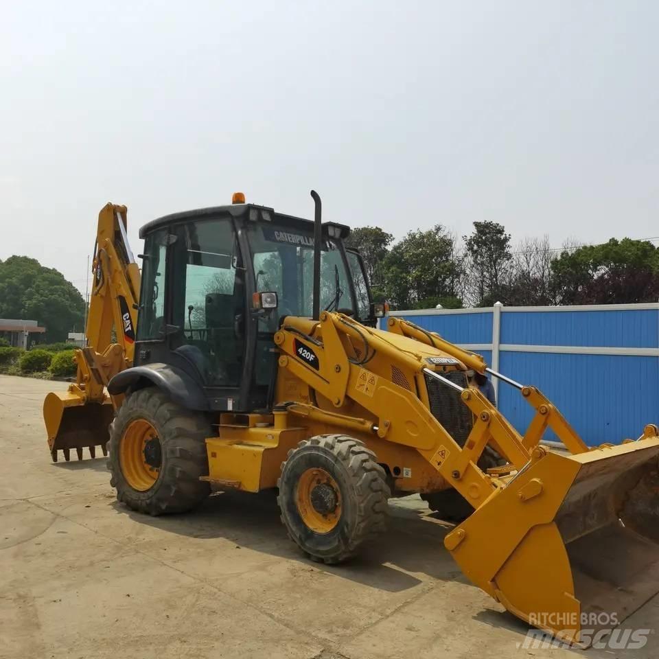 CAT 420 F Екскаватори-навантажувачі