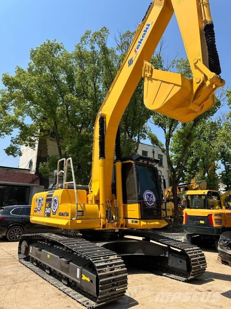 Komatsu PC 240 Гусеничні екскаватори