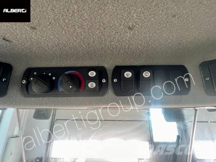 CAT CP68B Грунтові котки