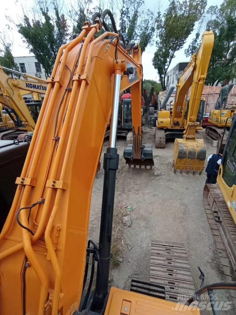 Hyundai Robex 215-9T Гусеничні екскаватори