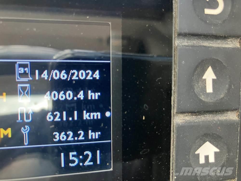 JCB TM320 Малі навантажувачі