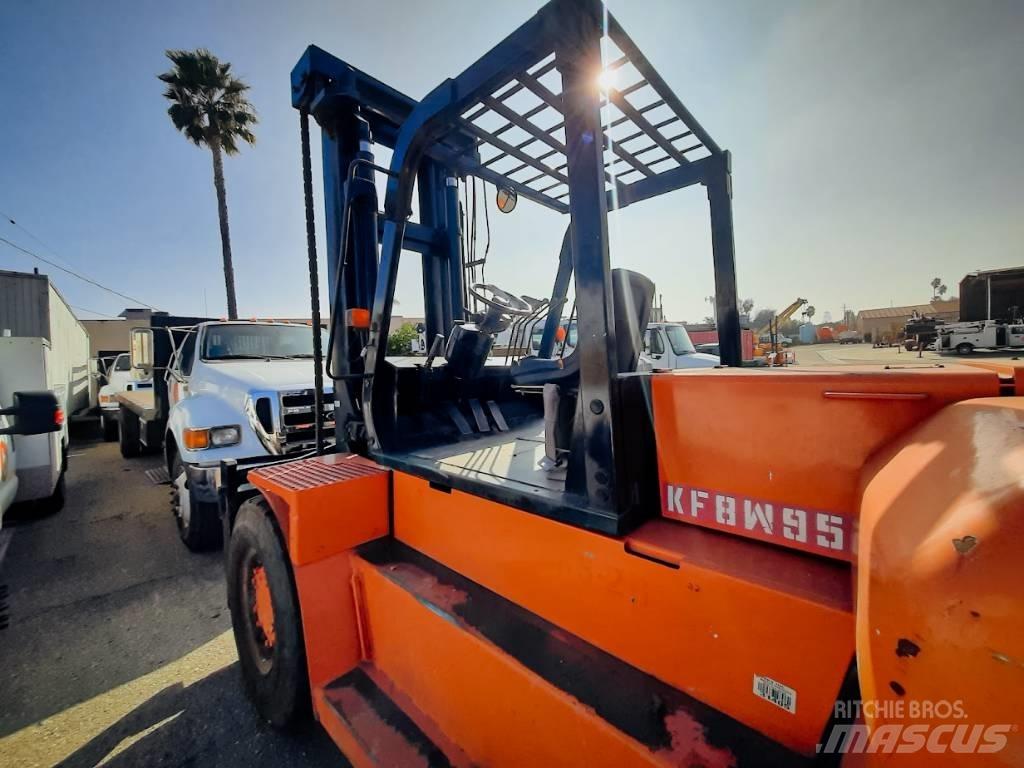 Komatsu FD 115 Інше
