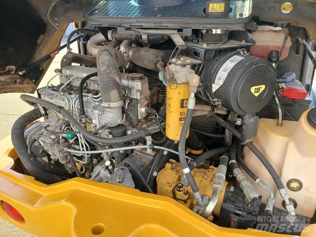 CAT 906H, Hjullastare Фронтальні навантажувачі