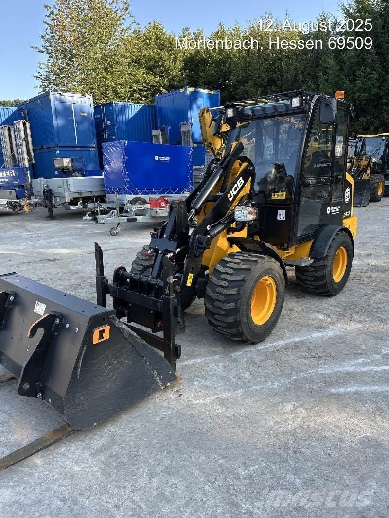 JCB 403 Фронтальні навантажувачі