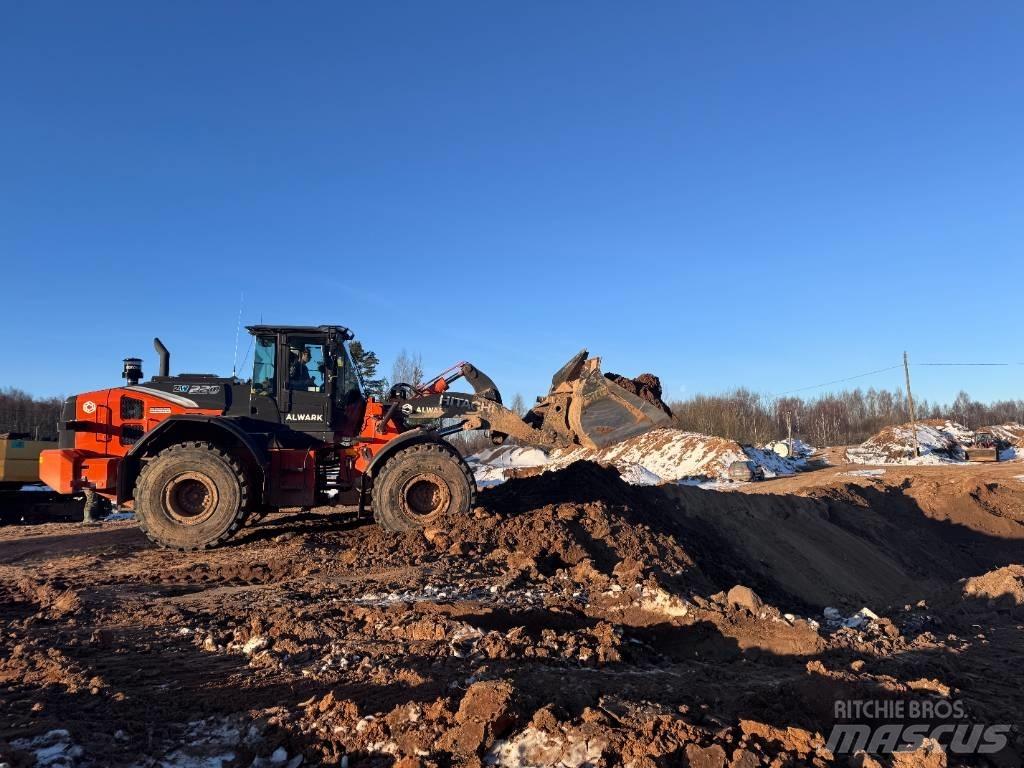 Hitachi ZW 310-7 Фронтальні навантажувачі