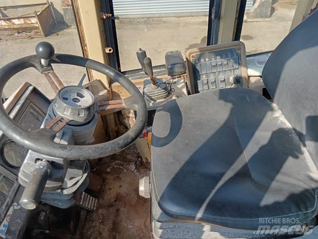 CAT 924 F Фронтальні навантажувачі