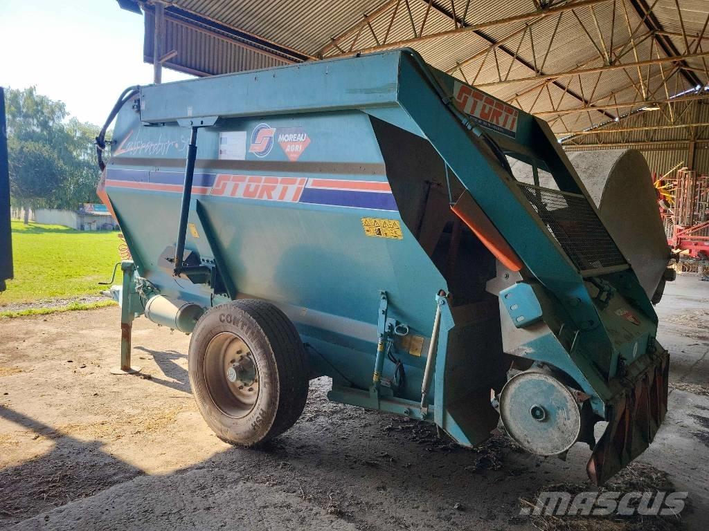 Storti Labrador 9 Завантажувачі змішувальних машин
