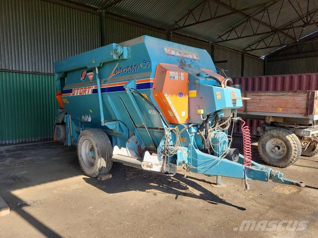 Storti Labrador 9 Завантажувачі змішувальних машин